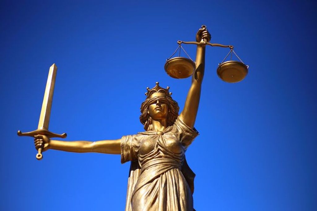 How to Make a Good Impression in Court