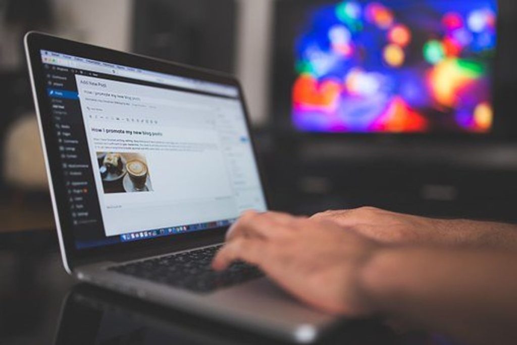 How to Start a Blog
