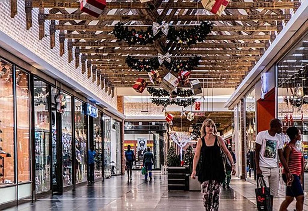 shopping mall 522619 340 1