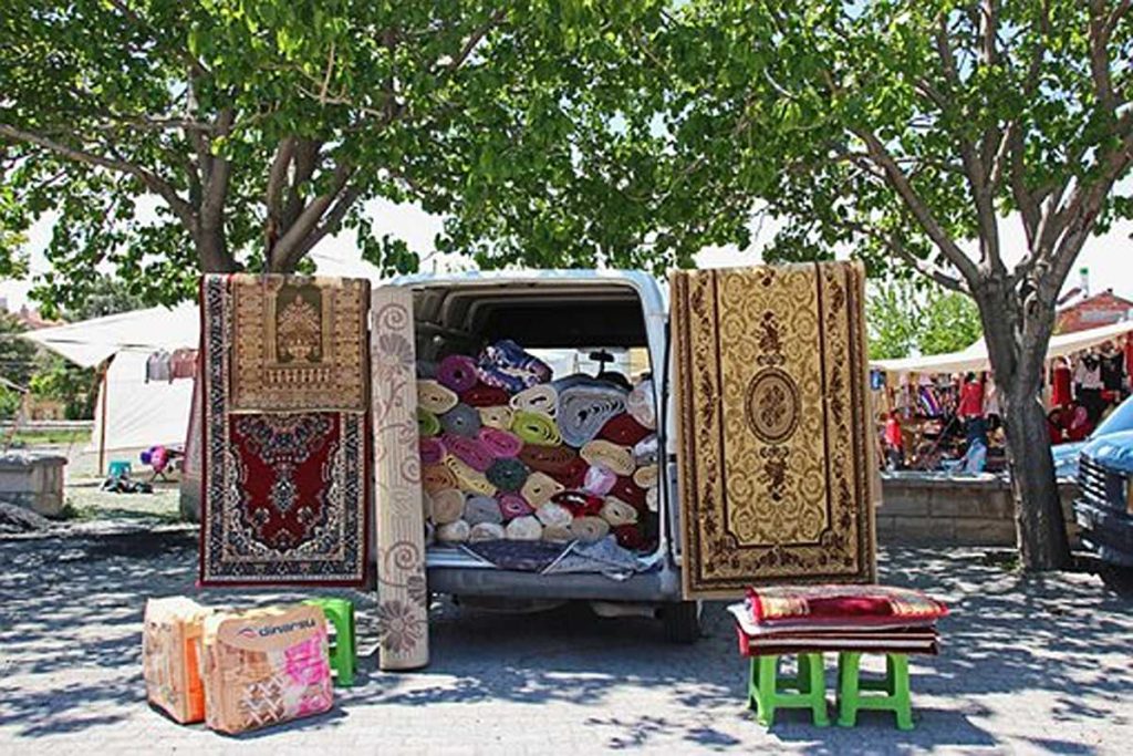 How to Buy a Persian Rug