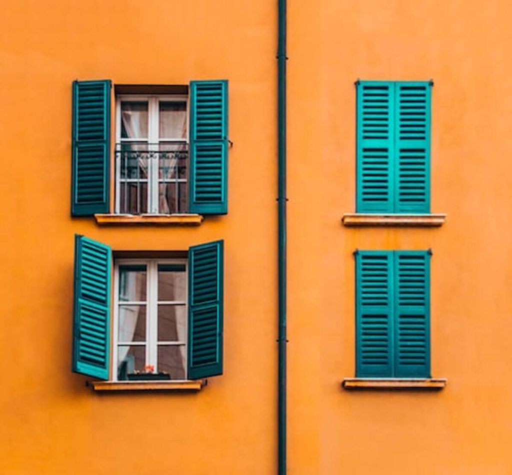 Fineo vacuum glazing