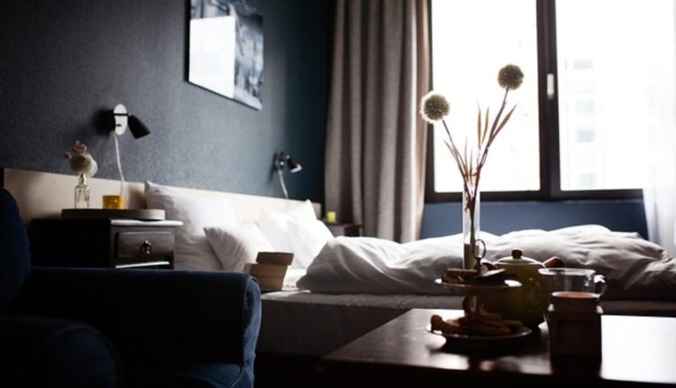 hotel bedding