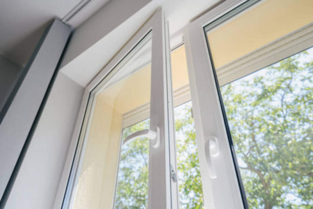aluminium double hung window