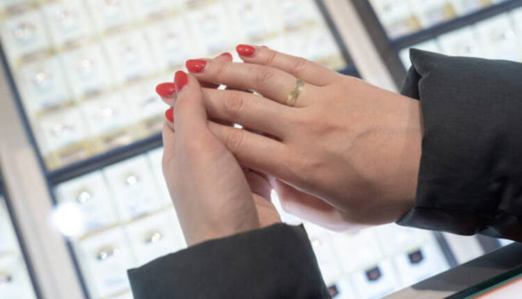 Choosing the Perfect Wedding Band Style