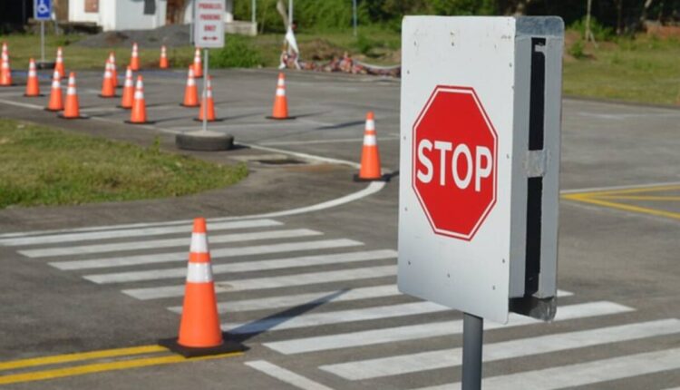 سوالات آیین نامه پایه سوم