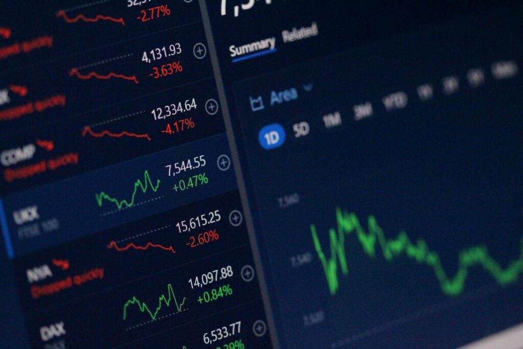 Benefits of Social Trading for Forex Traders 1 Social trading forex